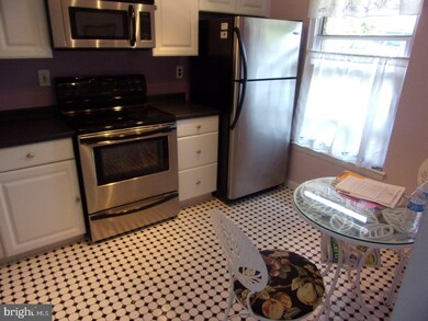 106 Susan Dr unit 9, Elkins Park, PA 19027 - photo 4