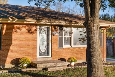 8005 Sherry Lynn Ct, Louisville, KY 40228 - photo 3