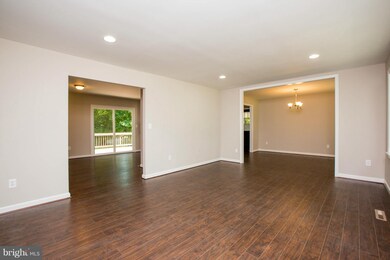13805 Lewisdale Rd, Clarksburg, MD 20871 - photo 7