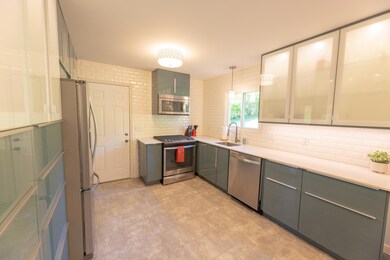 1732 Auburn Ave NE, Grand Rapids, MI 49505 - photo 5