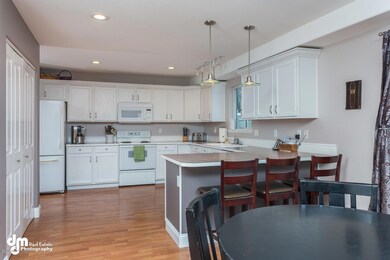 8148 Sandy Cir Anchorage AK-large-008-14