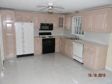 18 Stage Coach Rd, Centerville, MA 02632 - photo 2