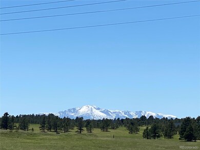 Beautiful view of Pikes Peak in the distance!