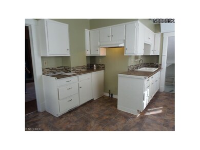 View 2 of kitchen.