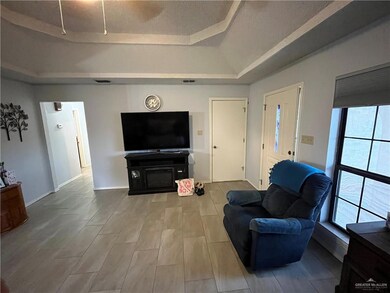 925 Katrin Dr, Alamo, TX 78516 - photo 5