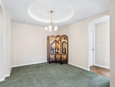 Dining area w/Tray ceiling