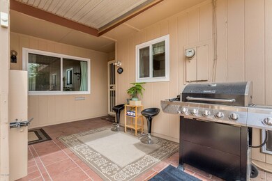 9818 W Lancaster Dr - MLS-8