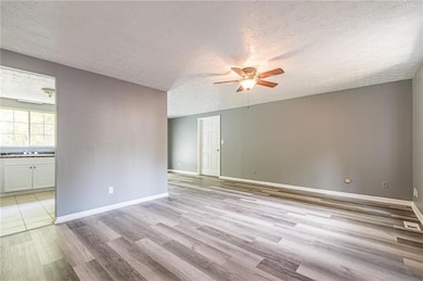 806 Houndstooth Trail NW, Lilburn, GA 30047 - photo 5