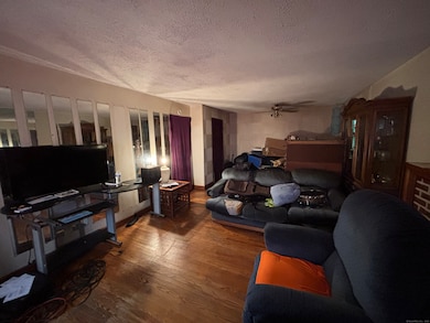 563 Sherman Pkwy, New Haven, CT 06511 - photo 7