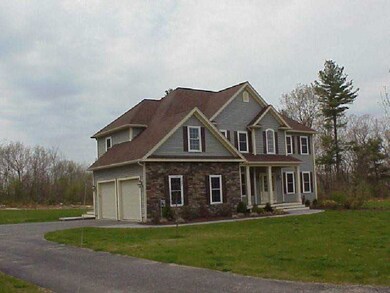 11 Crest Cir, Smithfield, RI 02917 - photo 4