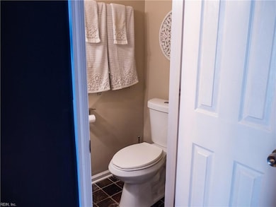 3833 Lasalle Dr unit 109, Virginia Beach, VA 23453 - photo 5