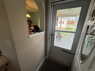 312 Brittany Terrace unit 312, Rock Tavern, NY 12575 - photo 5