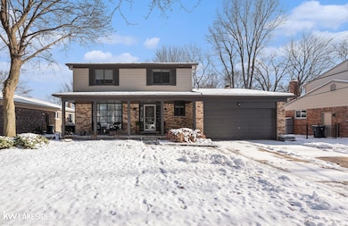 3500 Ardmore Dr, Troy, MI 48083 - photo 2