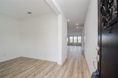 As you enter the property a studio/office is located to your left.