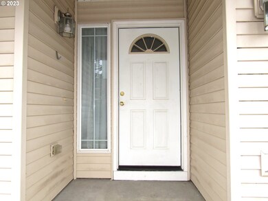 1743 SW 29th St, Troutdale, OR 97060 - photo 4