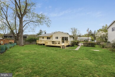 8327 Syracuse Cir, Vienna, VA 22180 - photo 2