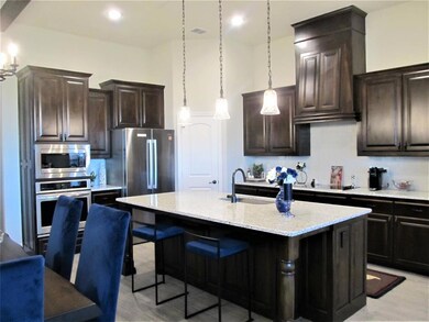 2012 Vanderbilt Dr, Weatherford, TX 76088 - photo 7