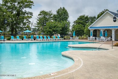 Bogue Watch amenities