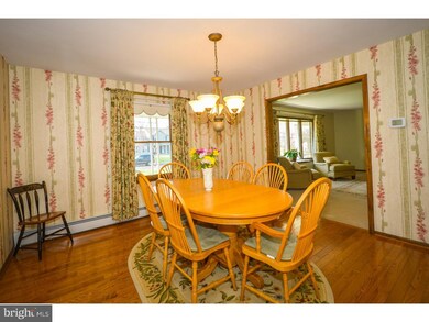 647 Oak Park Rd, Hatfield, PA 19440 - photo 7