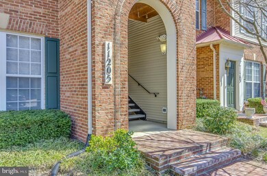 11205 Edson Park Place unit 48, Rockville, MD 20852 - photo 2