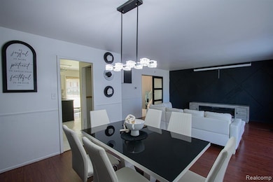 38684 Meadowlawn St, Wayne, MI 48184 - photo 6