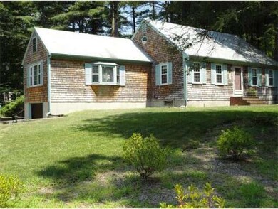 12 Massasoit Way, Mattapoisett, MA 02739 - photo 4