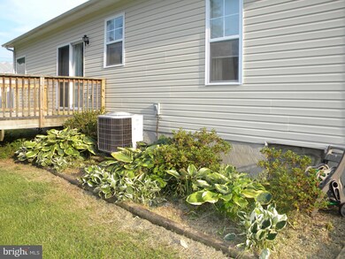 270 Monroe Dr, Colonial Beach, VA 22443 - photo 6