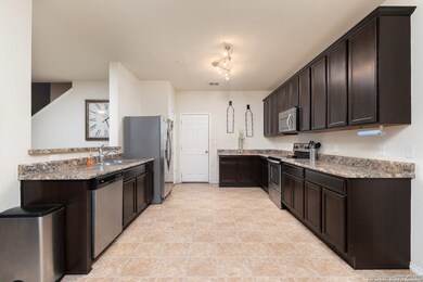 9110 Brown Well, San Antonio, TX 78254 - photo 3