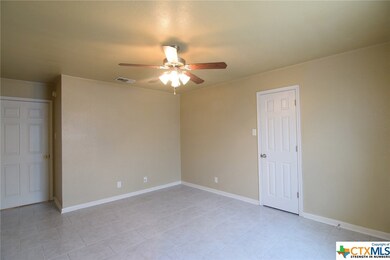 204 Coby Dr, Troy, TX 76579 - photo 5