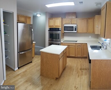 6906 Storch Cir, Lanham, MD 20706 - photo 5