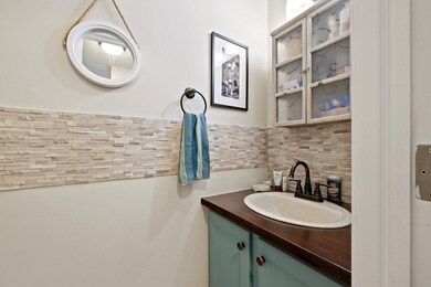 10 Flanders St, Enfield, NH 03748 - photo 2