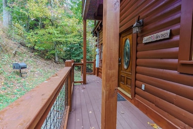 2110 Walnut Ct, Sevierville, TN 37876 - photo 3