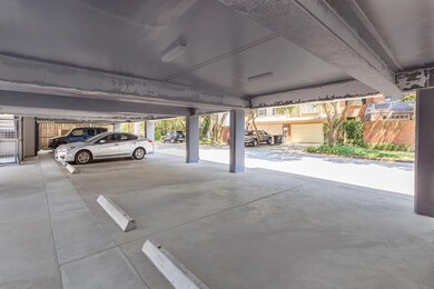 2100 Woodhead St unit 206, Houston, TX 77019 - photo 3