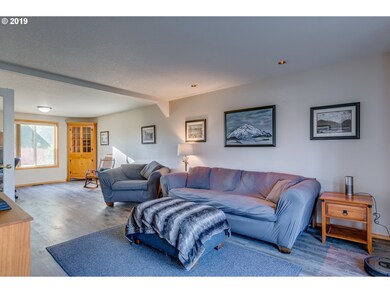 2250 Baines Blvd, Hubbard, OR 97032 - photo 4