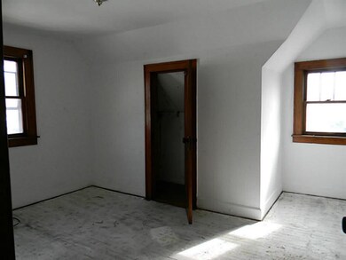 926 W 9th St, Anderson, IN 46016 - photo 6