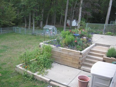 10146 Shuman St, Portage, MI 49024 - photo 5