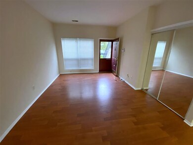 97 Cottonwood St, Jersey City, NJ 07305 - photo 2
