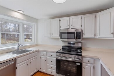 324 Union St unit 6, Millis, MA 02054 - photo 4