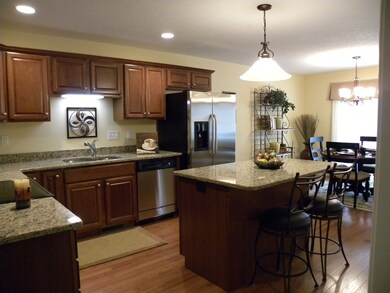 517 Ideal Ln unit 613, Ludlow, MA 01056 - photo 2