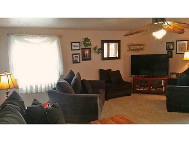 Family Room. large 20x20 family room