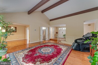 9416 Copenhaver Dr, Potomac, MD 20854 - photo 6