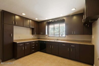 2414 W Flower St (4)