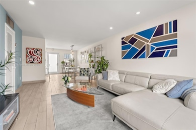 1519 Drexel Ave unit 402, Miami Beach, FL 33139 - photo 2