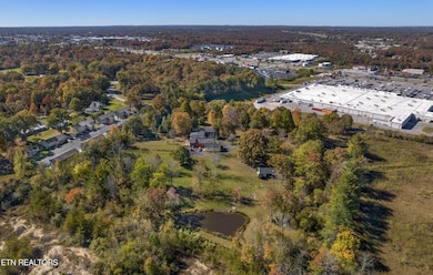 1490 Old Jamestown Hwy unit 1490, Crossville, TN 38555 - photo 4