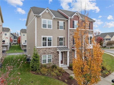 818 Oneida Cir, Mars, PA 16046 - photo 2