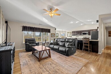 3453BarnesWy.-12