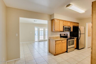 Dine in Kitchen