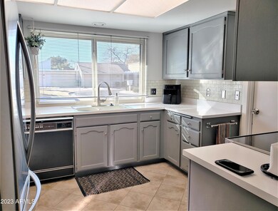 33 Leisure World unit 33, Mesa, AZ 85206 - photo 5