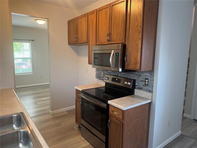 808 Waler Dr, Lake Saint Louis, MO 63367 - photo 7