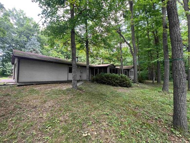 13236 Madden Rd, Churubusco, IN 46723 - photo 2